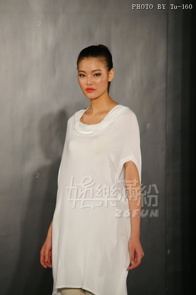 HKFW2011S-D1M1_022.jpg