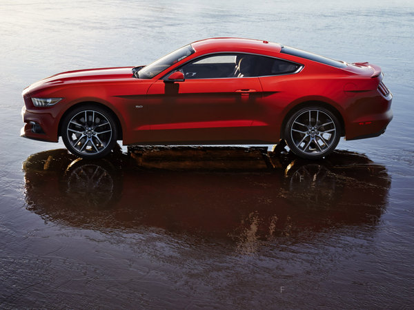 ford_mustang-gt-2014_r9.jpg.jpg