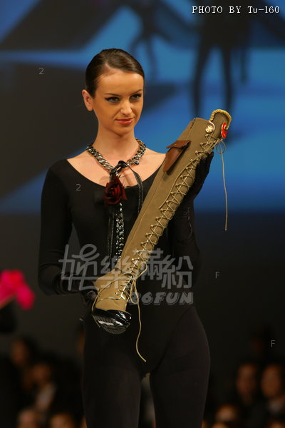 HKFW2010-D2M3_032.jpg