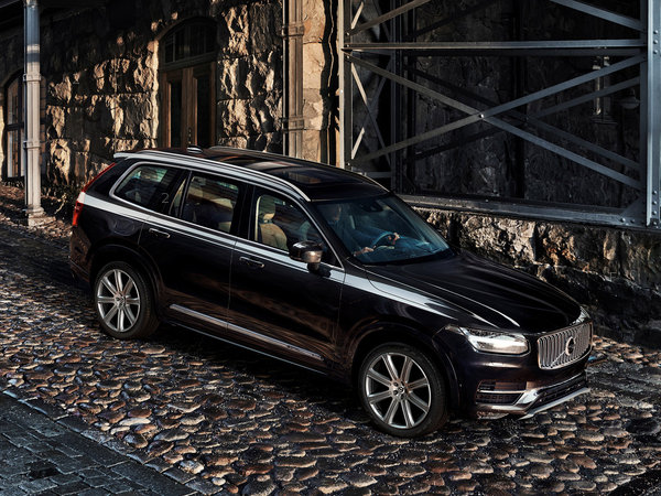 volvo_xc90-t6-awd-first-edition-2014_r10_jpg.jpg