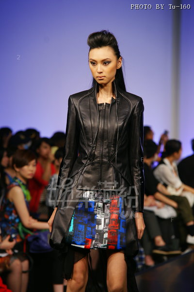 HKFW2012SS-D1m3_230.JPG