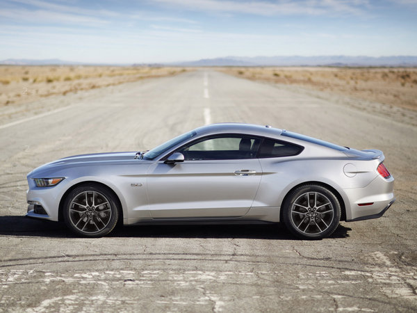 ford_mustang-gt-2014_r42.jpg.jpg