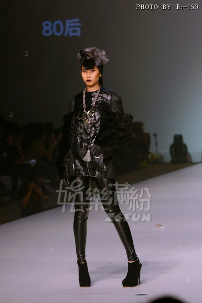 HKFW2010-D4M4_034.jpg