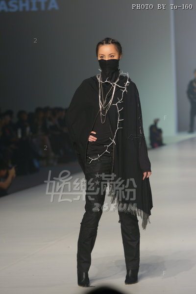 HKFW2010-D4M4_054.jpg