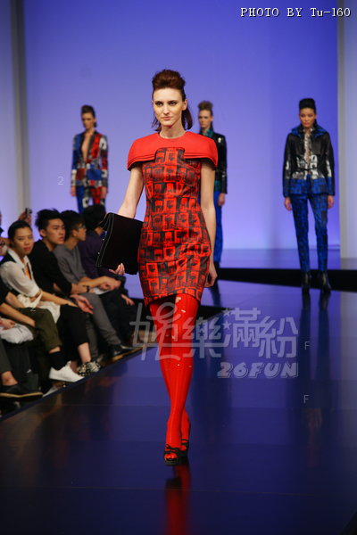 HKFW2012SS-D1m3_235.JPG