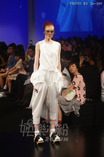 HKFW2013SS-d1m1_010.JPG