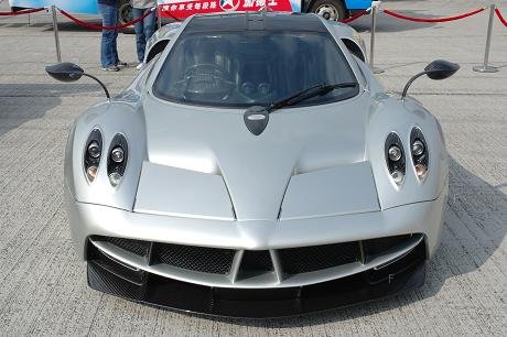 Pagani Huayra 2.JPG