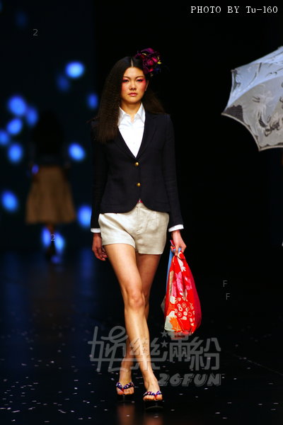 HKFW2011W-D1G1_033.jpg