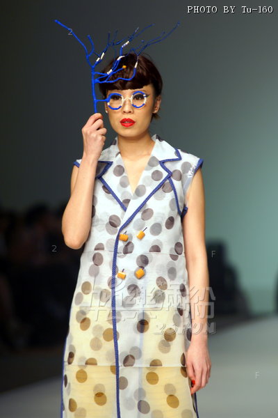 HKFW2010-D4M4_026.jpg