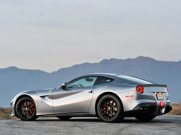 ferrari_f12berlinetta-usa-2013_r5_jpg.jpg