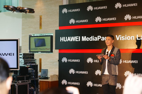 HUAWEI-PR1110_03.jpg