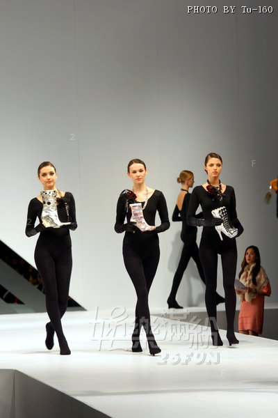 HKFW2010-D2M3_026.jpg