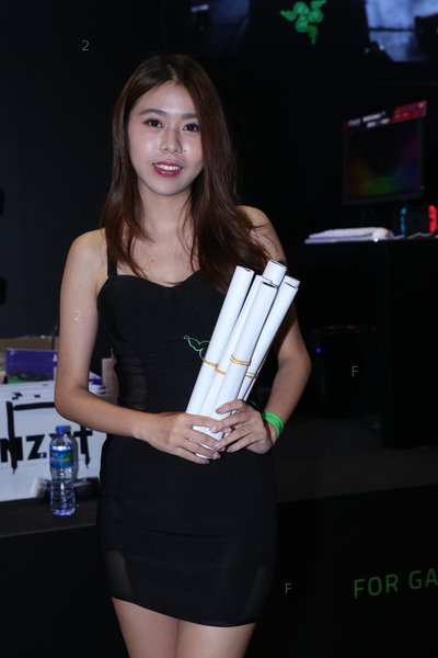 HKCCF-1908xx-Razer_11.JPG