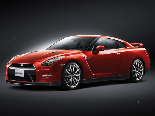 nissan_gt-r-2014_r13_jpg.jpg