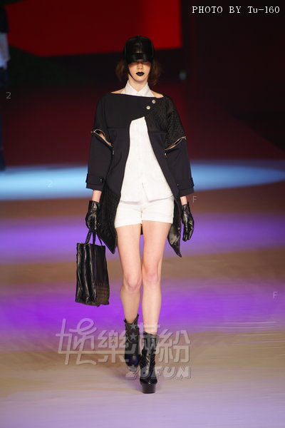 HKFW12FW-D2G1_023.jpg