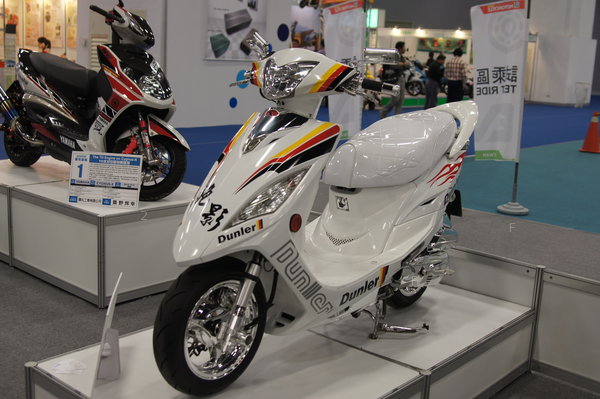 TW-MotoBike12_148.jpg