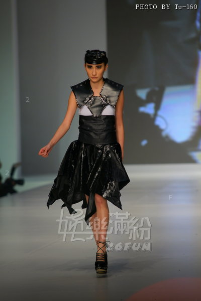 HKFW2010-D4M4_043.jpg