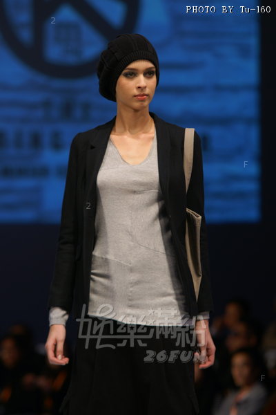 HKFW2010-D4M3_031.jpg