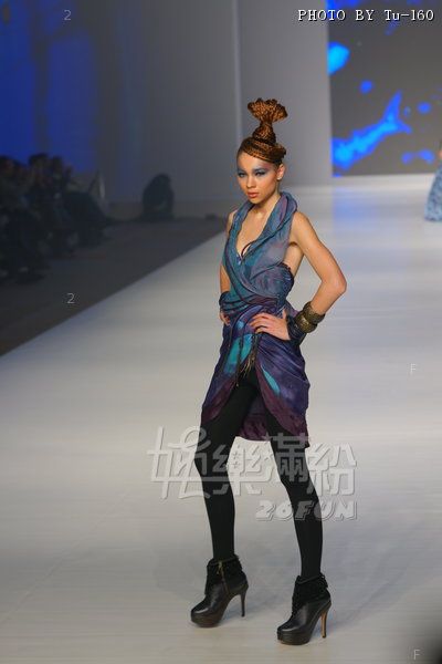 HKFW2010-D2M1_017.jpg