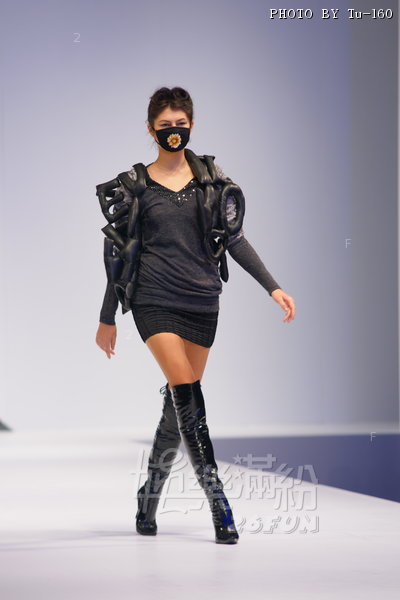 HKFW2010-D4M1_043.jpg