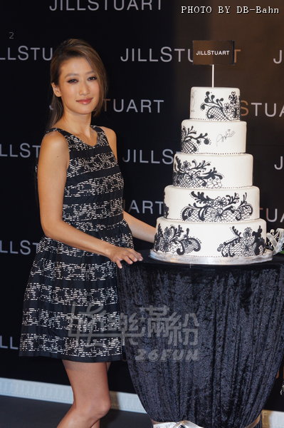 JillStuart-121005_080.jpg