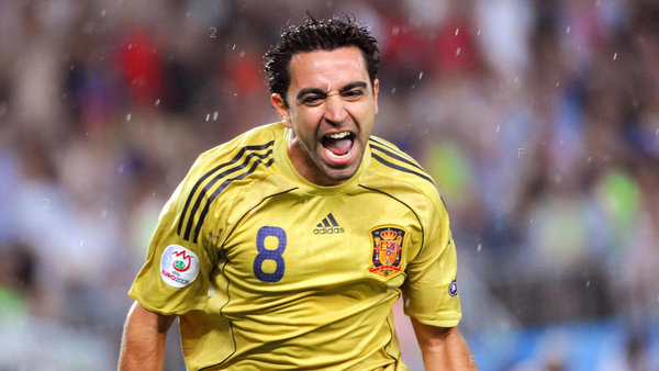 Xavi Hernández has been named as the Castrol Player of the Tournament for UEFA EURO 2008™.jpg