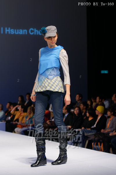 HKFW2010-D4M1_002.jpg