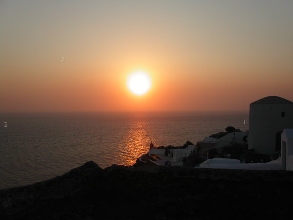 Oia sunset 2.JPG