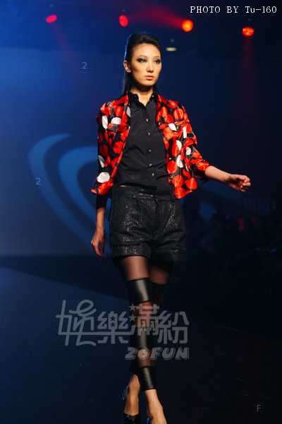 HKFW2011W-D3M1_010.jpg