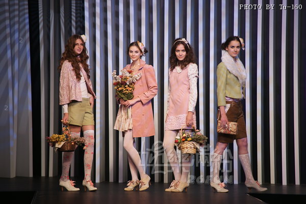 HKFW2010S-D2M3_021.jpg