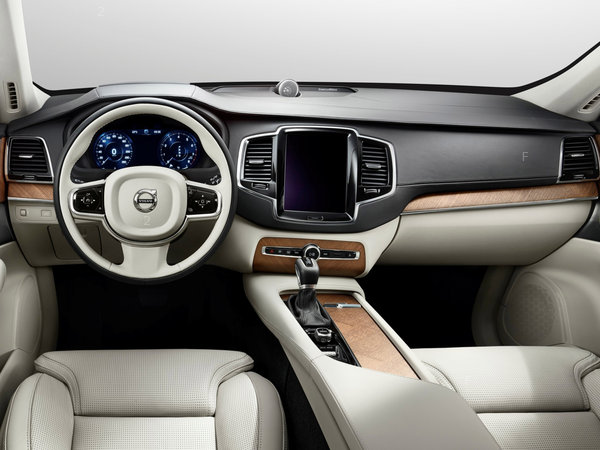 volvo_xc90-t6-awd-2014_r1_jpg.jpg