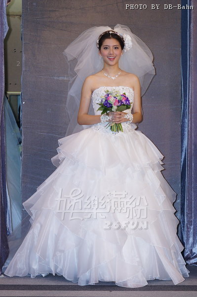 Wedd-ML-120311_102.jpg