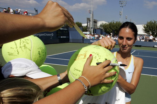 Anastasia_Myskina_US_Open_05_12.jpg