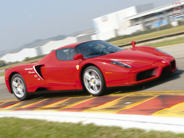 ferrari_enzo_r9[1].jpg