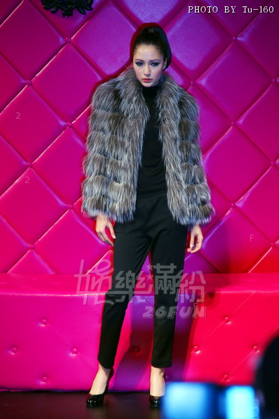 HKFW2011W-D2W4_02.jpg