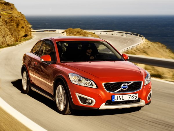 volvo_c30-2010_m11.jpg