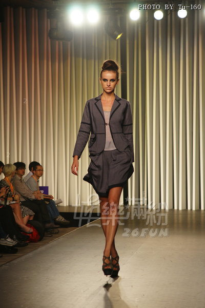 HKFW2010S-D3M1_017.jpg