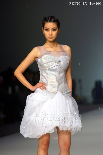 HKFW2010-D4M4_015.jpg