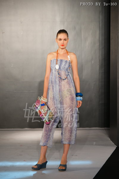 HKFW2011S-D1M3_04.jpg