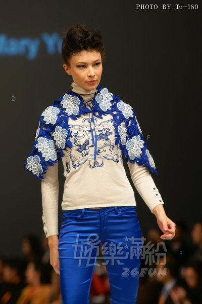 HKFW2010-D4M1_030.jpg