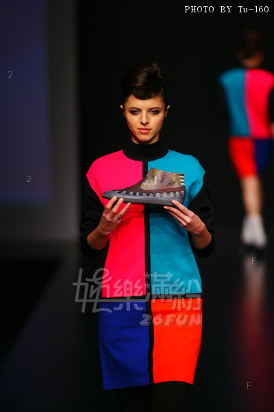 HKFW2011W-D1M3_014.jpg