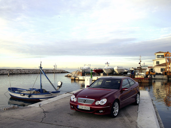 mercedes-benz-c-class-sports-coupe-886.jpg