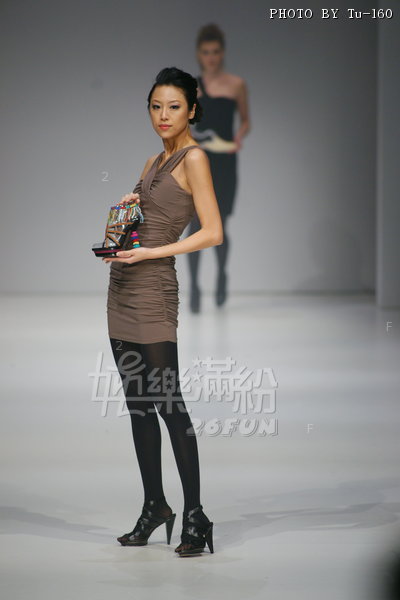 HKFW12FW-D1L2_84.jpg