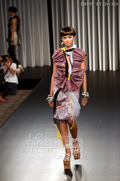 HKFW2010S-D1M2_012.jpg