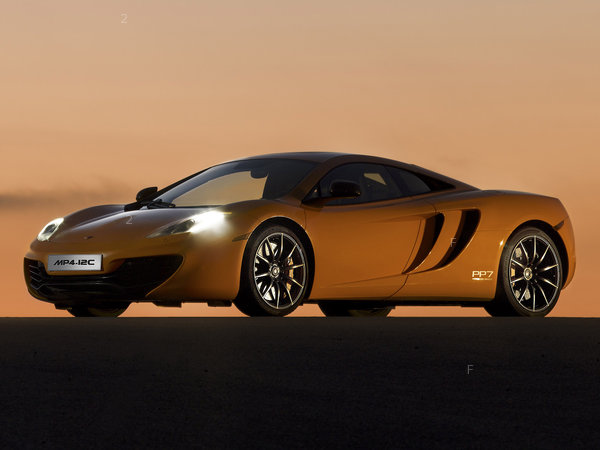 mclaren_mp4-12c-2011_r22.jpg