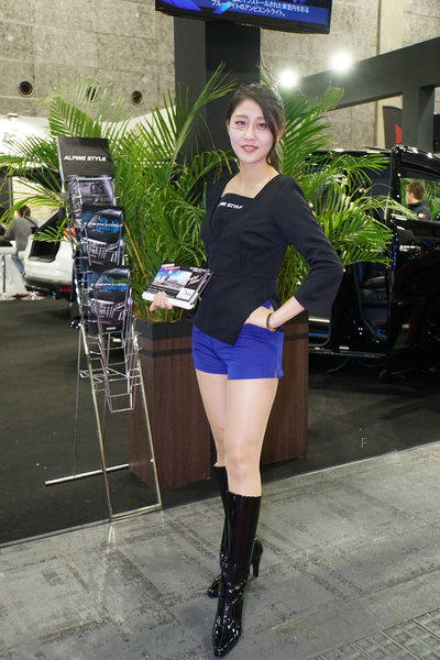 Osaka-CarShow-2002-AlpineStyle_09.JPG