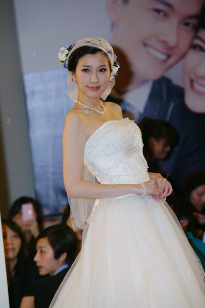 Wedd-1111d2m_01.jpg