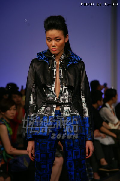 HKFW2012SS-D1m3_226.JPG