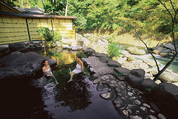 ETA379-Onsen-a-01_Ir84fxuqFHES.jpg