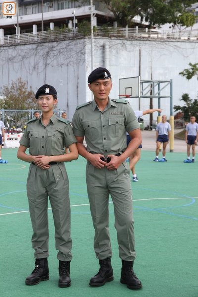 bkn-201901312蔡思貝穿上警察服裝.jpg